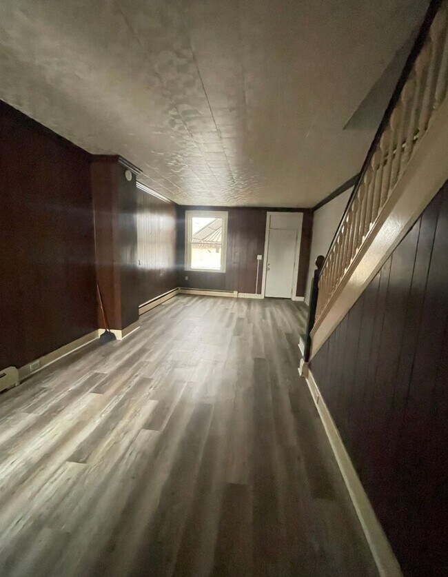 Photo - 3 Bed/ 1 Bath Home for Rent-237 N. Sherman St., York, PA