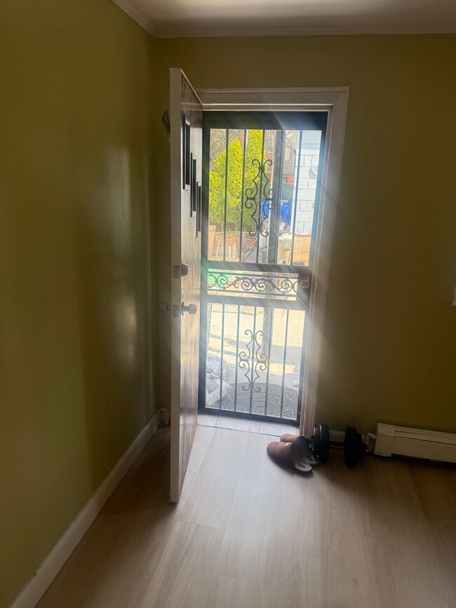 Photo - 4076 Grace Ave