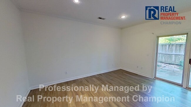 Photo - Adorable 2 BD Townhome with Private Patio