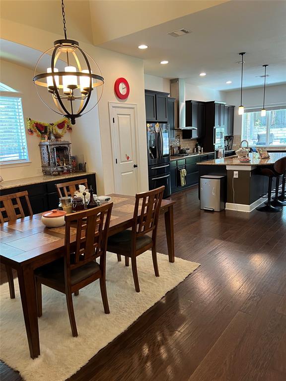 Photo - 104 Bastrop Dr