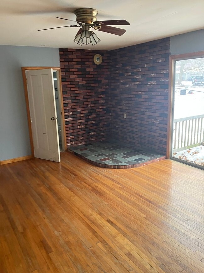 Photo - 612 Wallace Dr