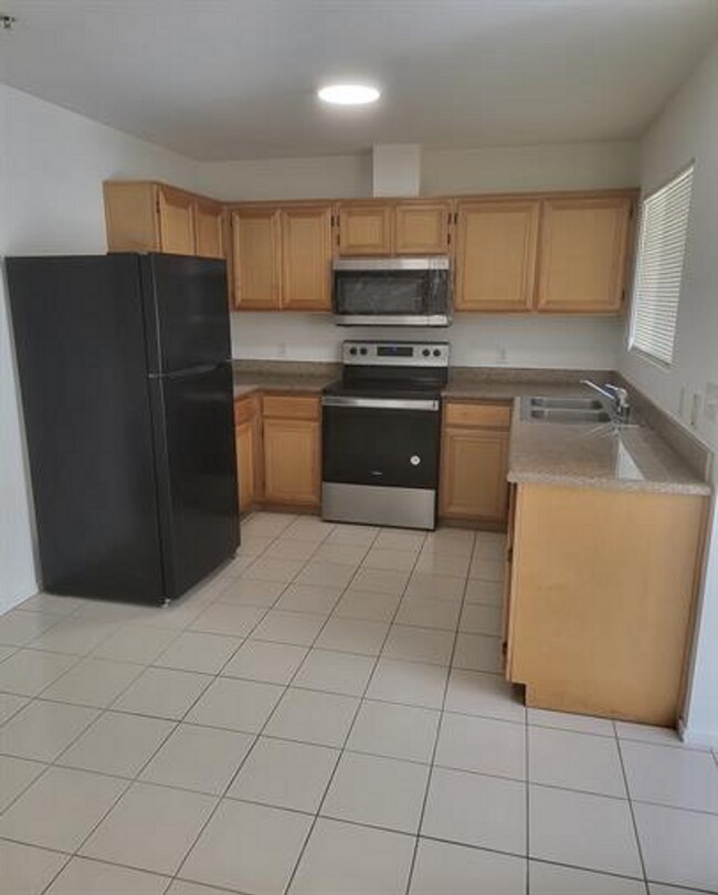 Photo - 600 Hosking Ave Unit C