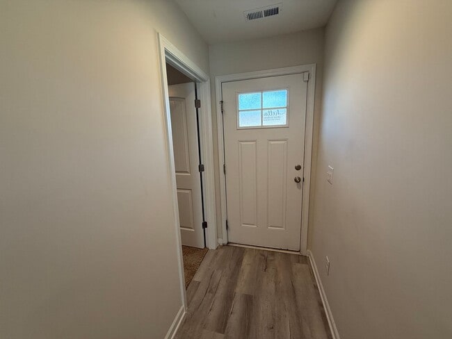 Photo - 960 Madrid Ct