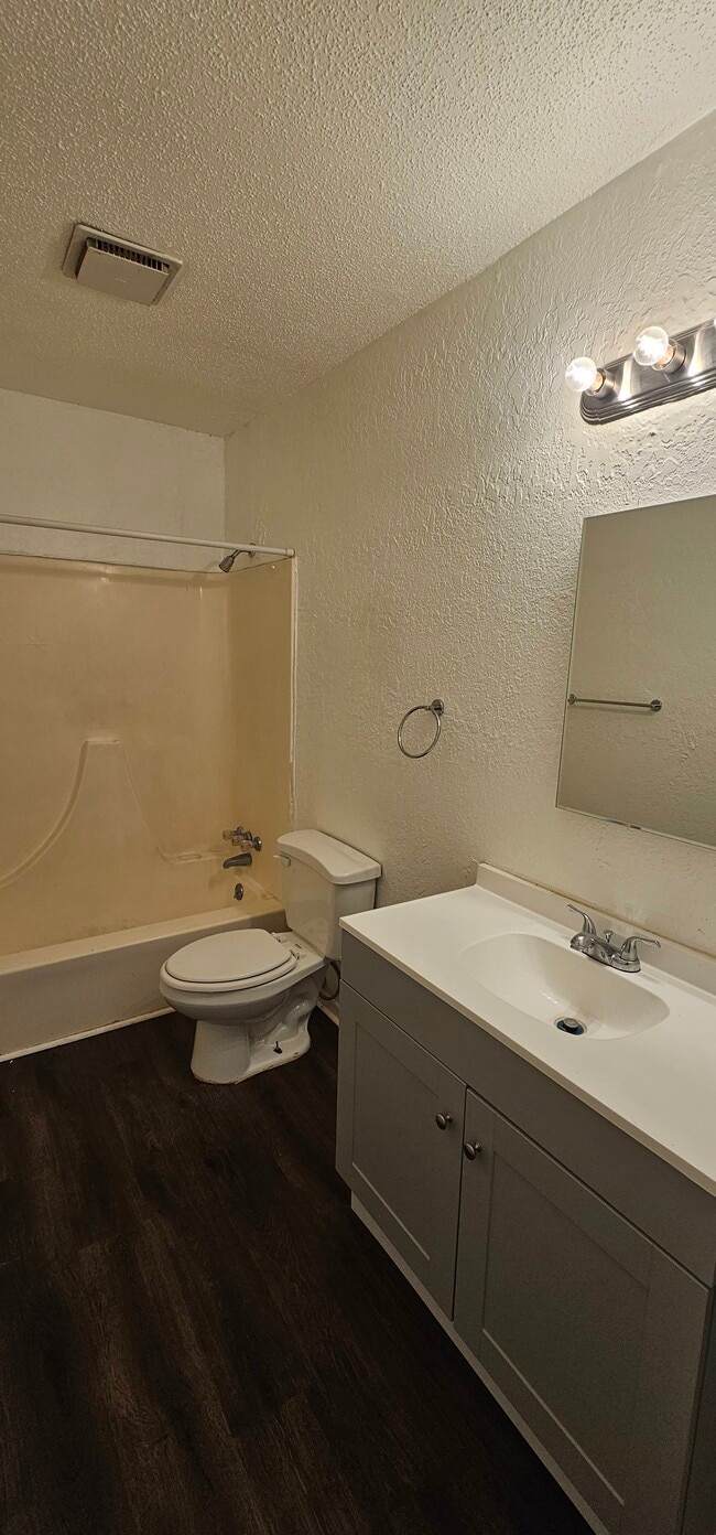 Photo - 720 N 70th St Unit 720 N 70th St Kansas City