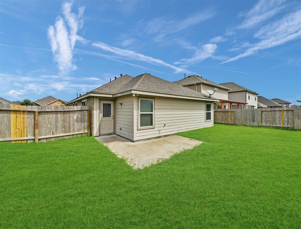 Photo - 20751 Winghaven Dr