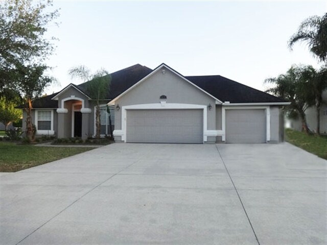 Photo - 577 E Silverthorn Ln