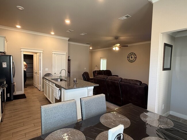 Photo - 1 Cheyenne Ct