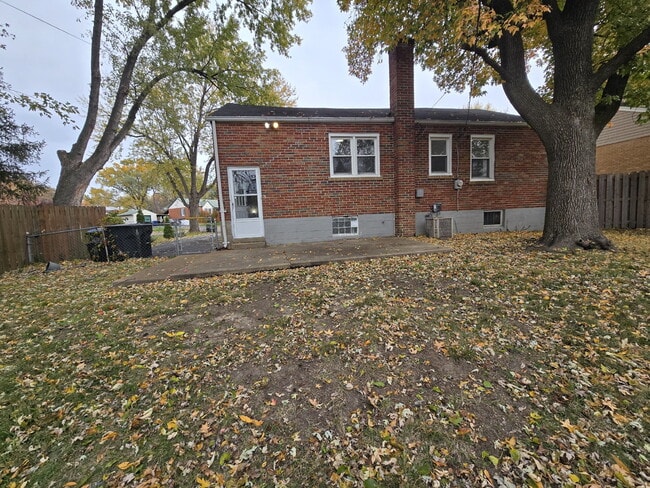 Photo - Florissant 3-Bedroom Rental – Affordable &...
