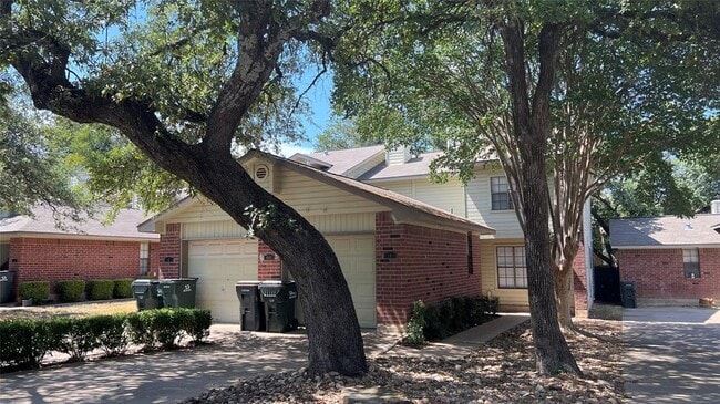 Building Photo - 9615 Dalewood Dr Rental
