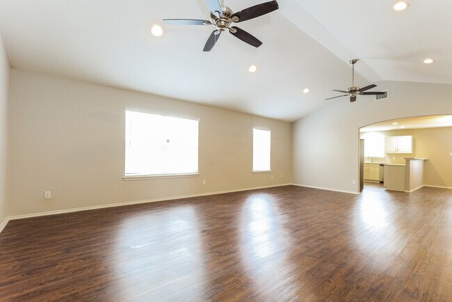 Photo - 5005 Whisper Cove