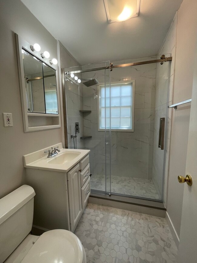 Photo - 441 Frost Pl