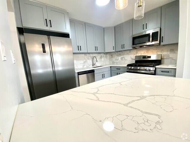 Building Photo - 512 Avenue C Rental