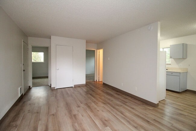 Photo - 5704 SW Beaverton Hillsdale Hwy Unidad 5