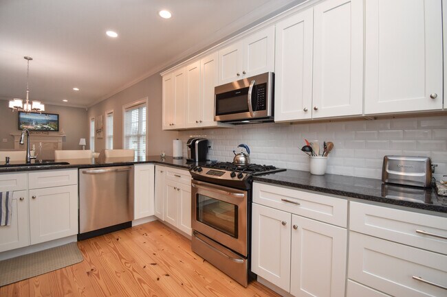Photo - 19 Eustis Ave