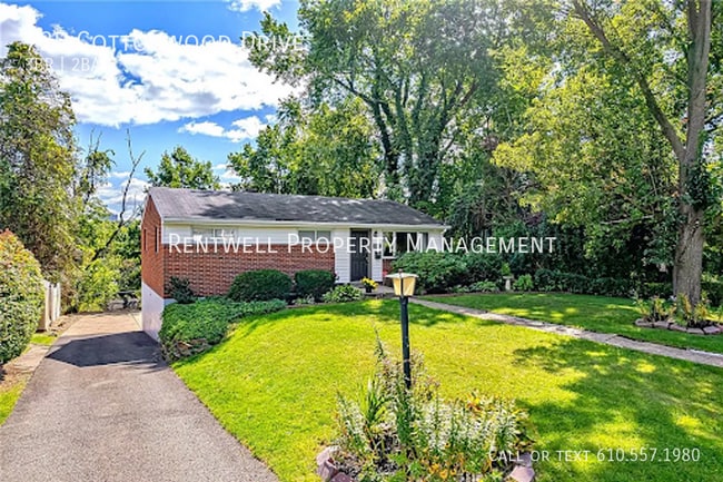 Building Photo - 725 Cottonwood Dr Rental