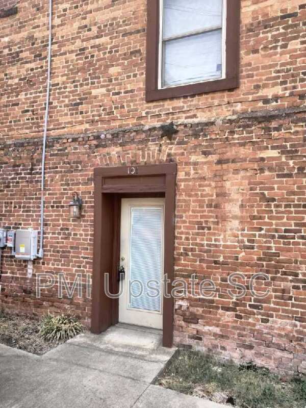 Photo - 101 Silver St Unit 201