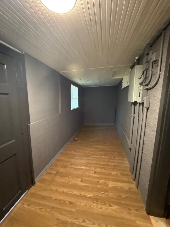 Affordable Co-Living Units (1–4 Rooms Available) Near Central Memphis