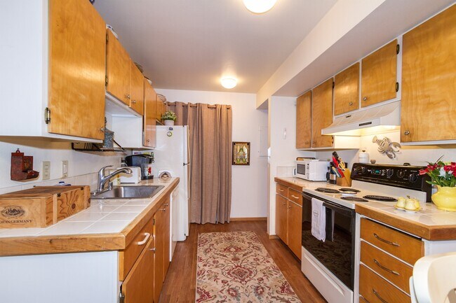 Photo - Kirkland Condo Unit A12