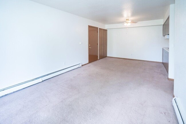 Photo - Gregg Apartments