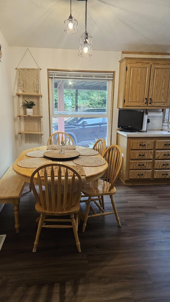 Photo - 8738 Boxwood Ct SE