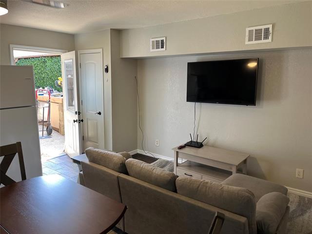 Photo - 1605 Bardfield Ave