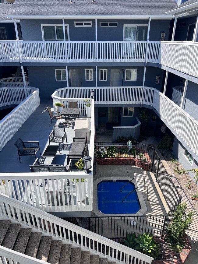 Building Photo - 4580 Ohio St