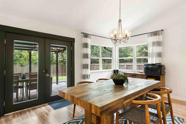 Photo - 6604 Blarwood Dr