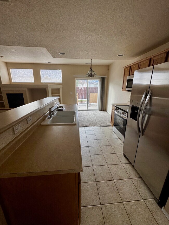 Photo - 3884 Packers Point