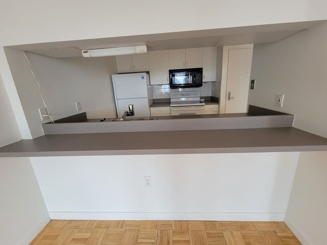 Photo - Studio Available Near North Quincy T With Parking Unit 607