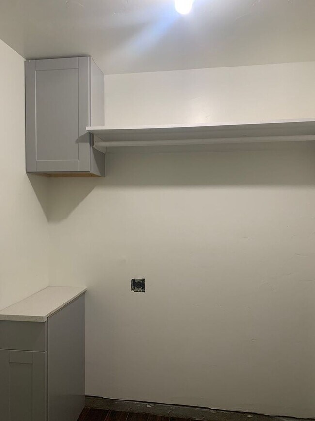 Miracle Realty Townhome Townhome Rental in Chowchilla CA