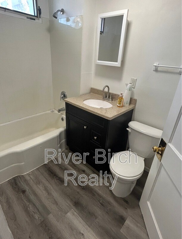 Photo - 417 E Cook St