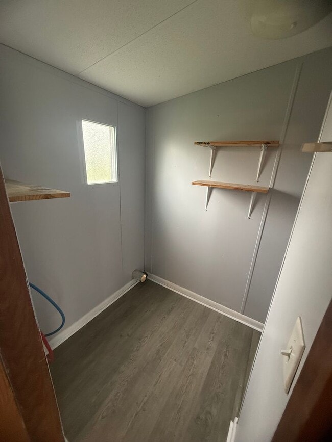 Photo - 232 White Rd