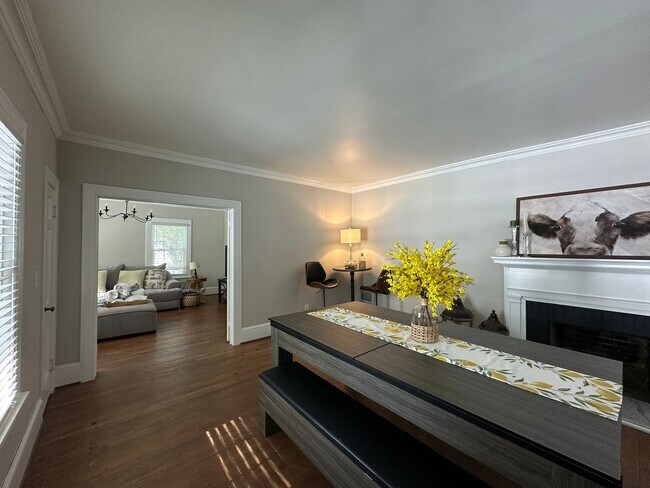 Photo - Fully Furnished 3 Bed 2 Bath Home