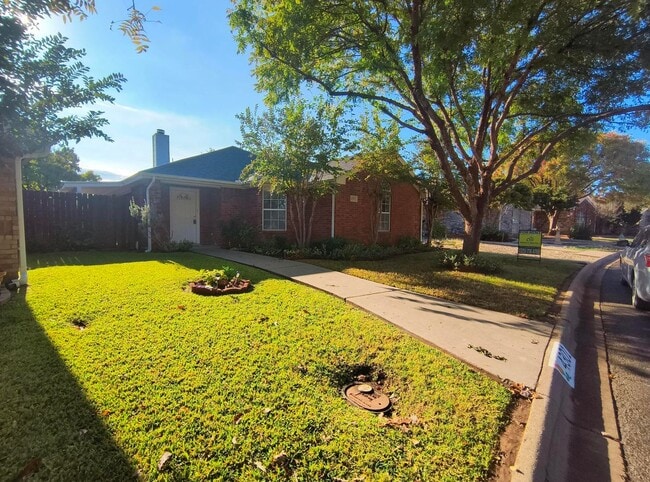4301 Pinon Ridge Dr