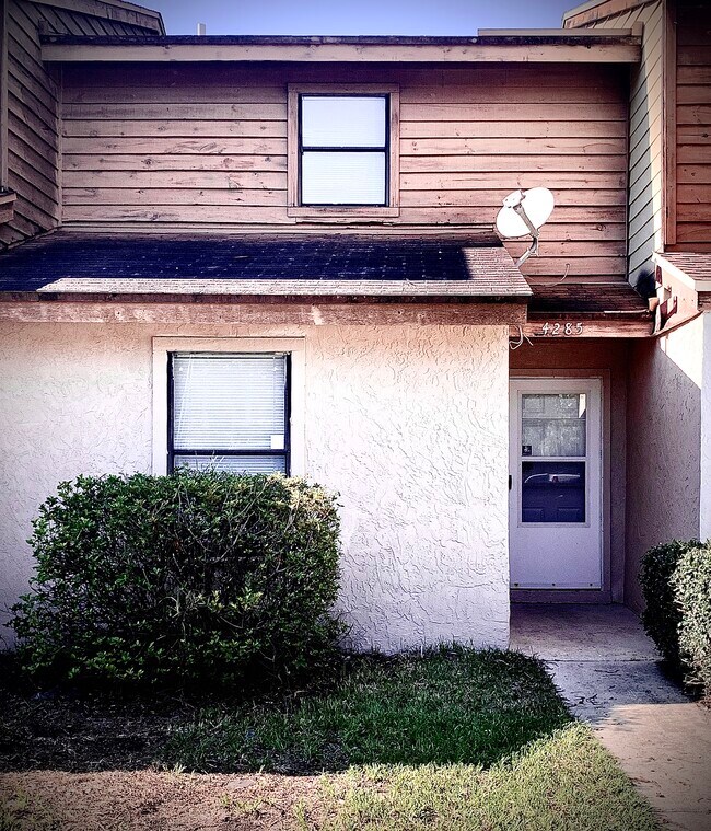 Photo - 4285 Melissa Ct W