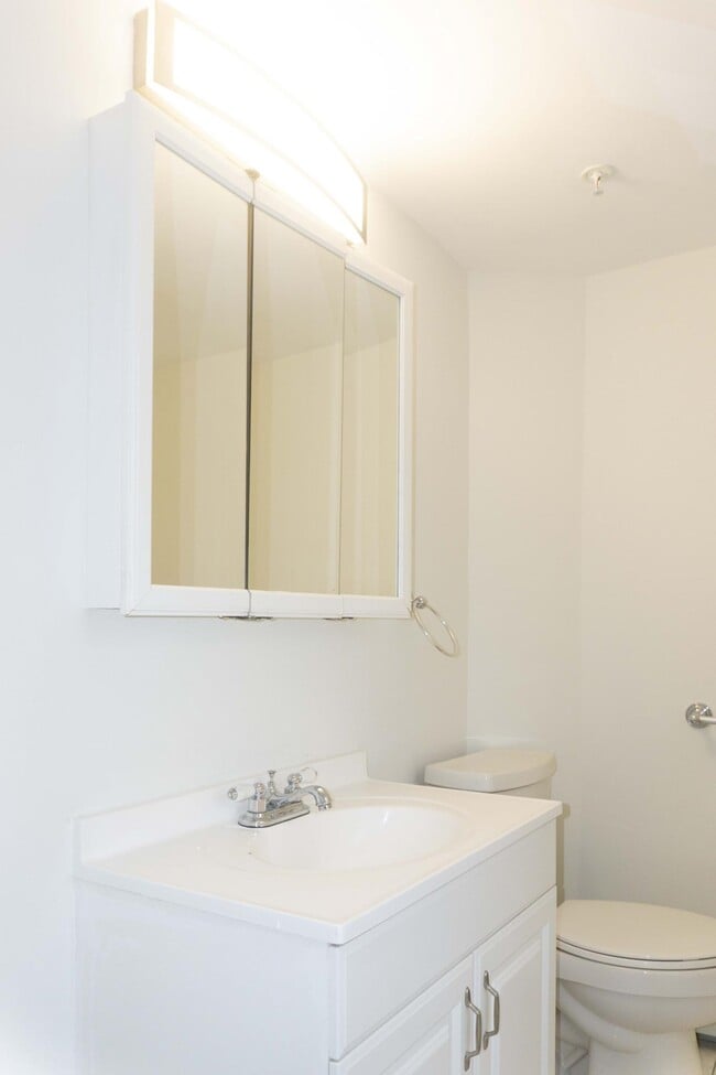 Photo - 3147-3149 Washington St. Unit 3 Unit 3