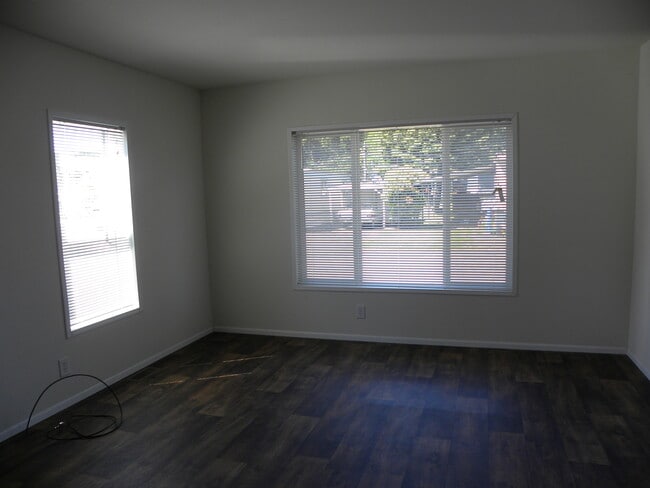 Photo - 5609 Olympic Hwy