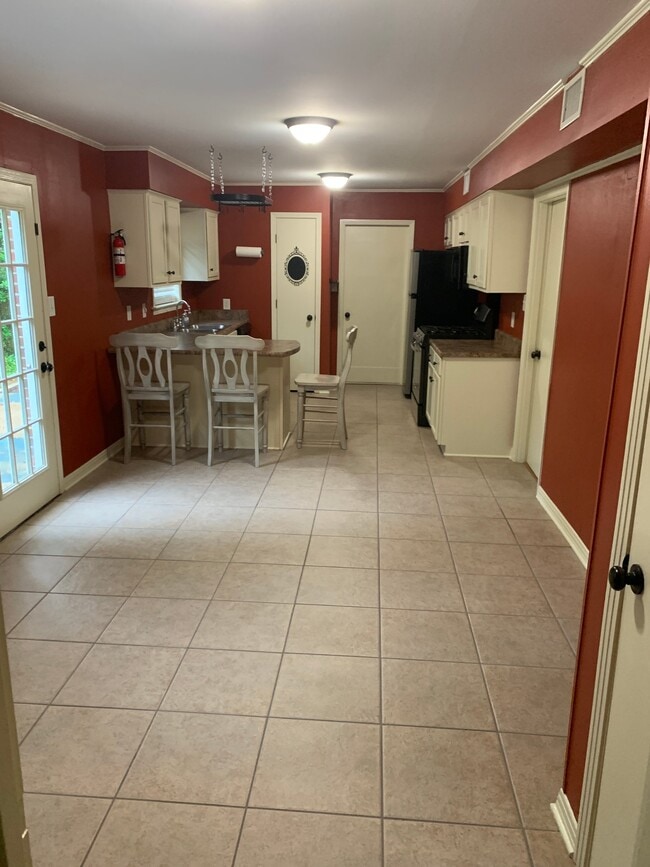 Photo - 1006 Fribourg St