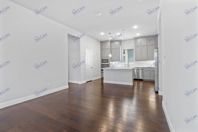 Photo - 8451 Bronzegate Trl