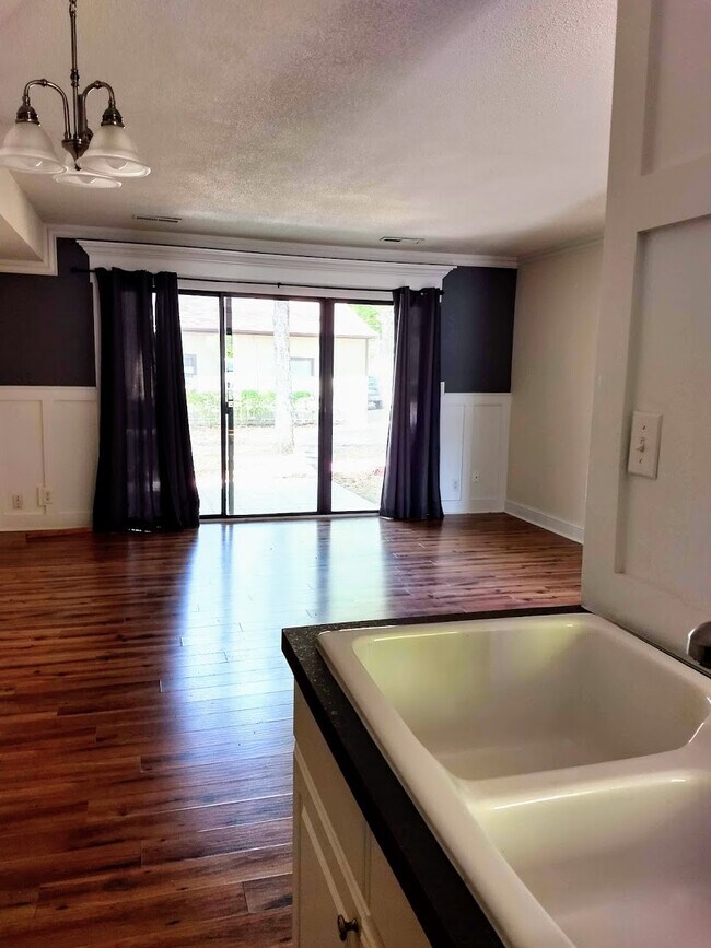 Photo - 51 Wilshire Heights Dr