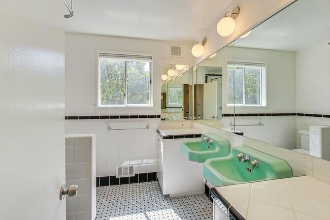 Photo - 316 Moraga St Unit 01