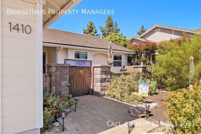 Photo - 1410 Henshaw Rd