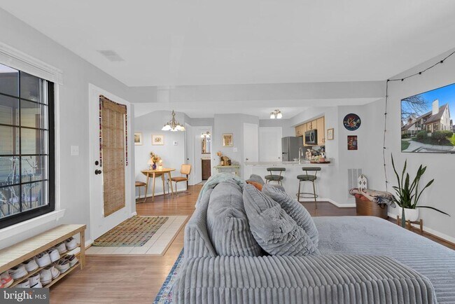 Photo - 6011 Curtier Dr Unit D