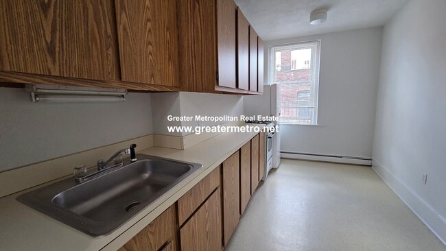 Photo - 207 Salem St Unidad 4