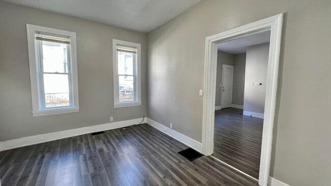 Photo - 860 Tenth NW Unidad Apt B2