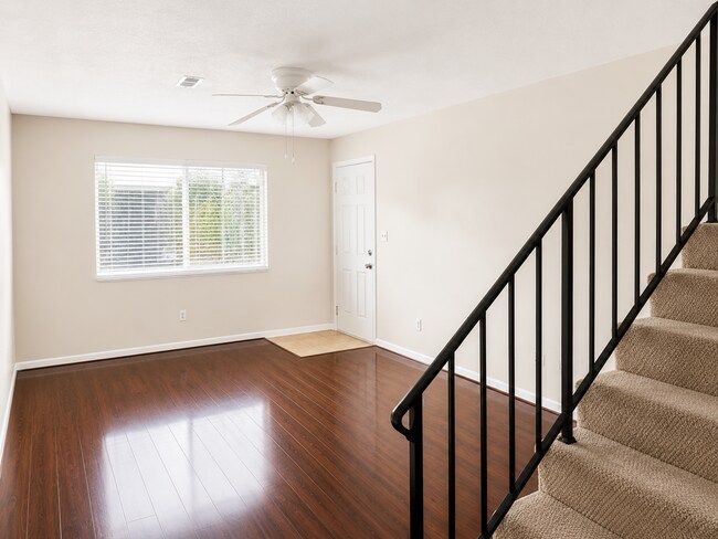 Photo - 513 36th Ave N