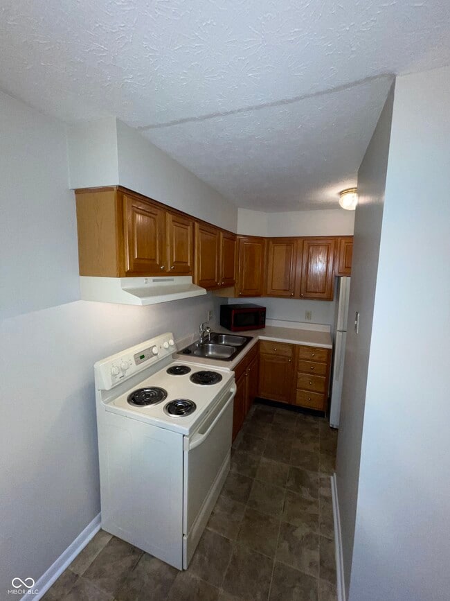 Photo - 943 W McKay Rd