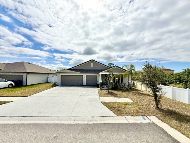 Photo - 376 Rain Berry Ave