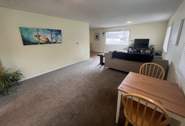 Photo - 1520 White Ave