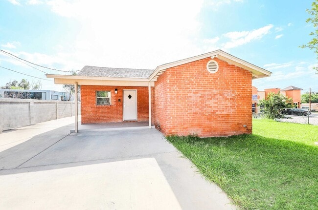 Photo - 2610 Springfield Ave
